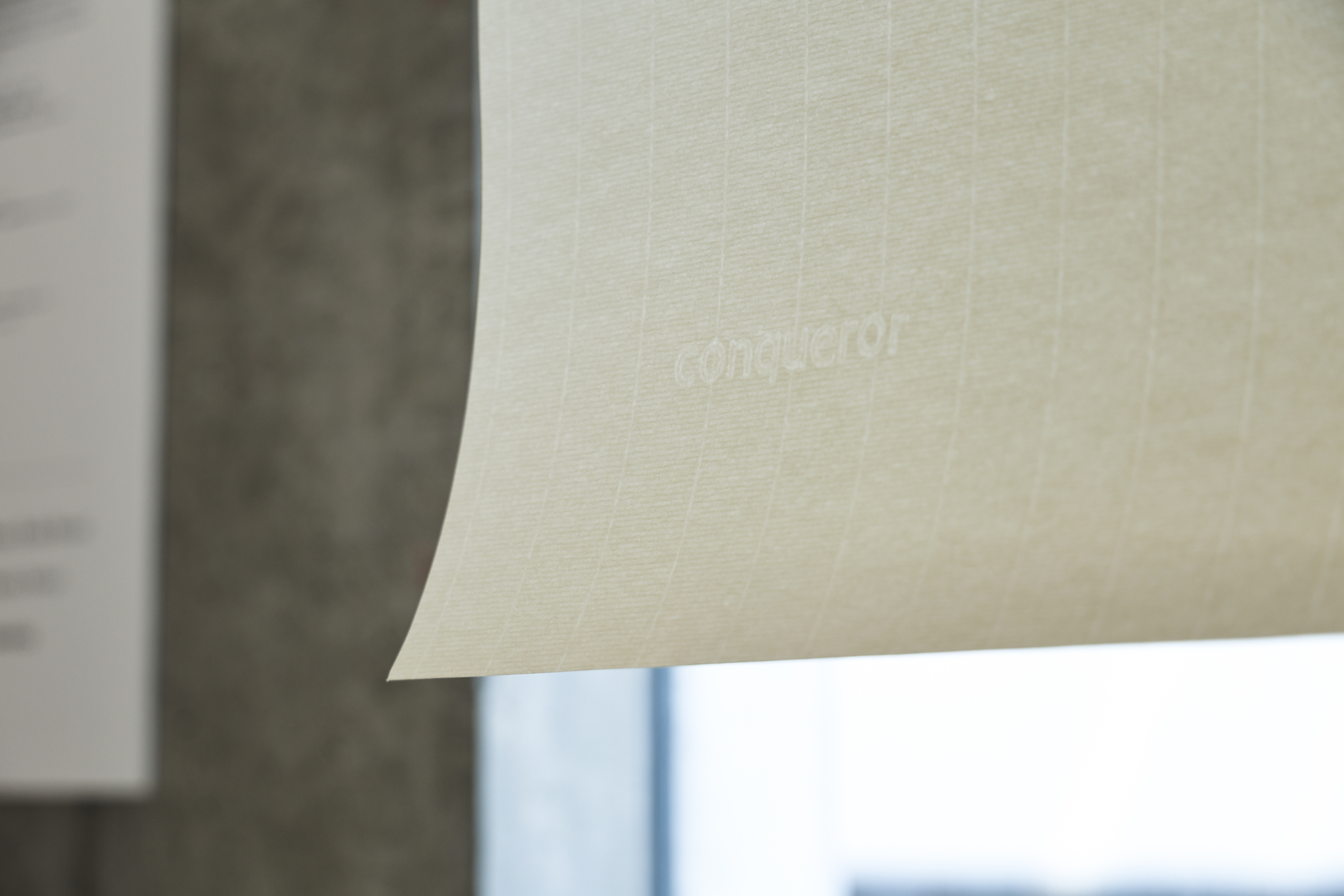 Le papier Conqueror et son filigrane distinctif