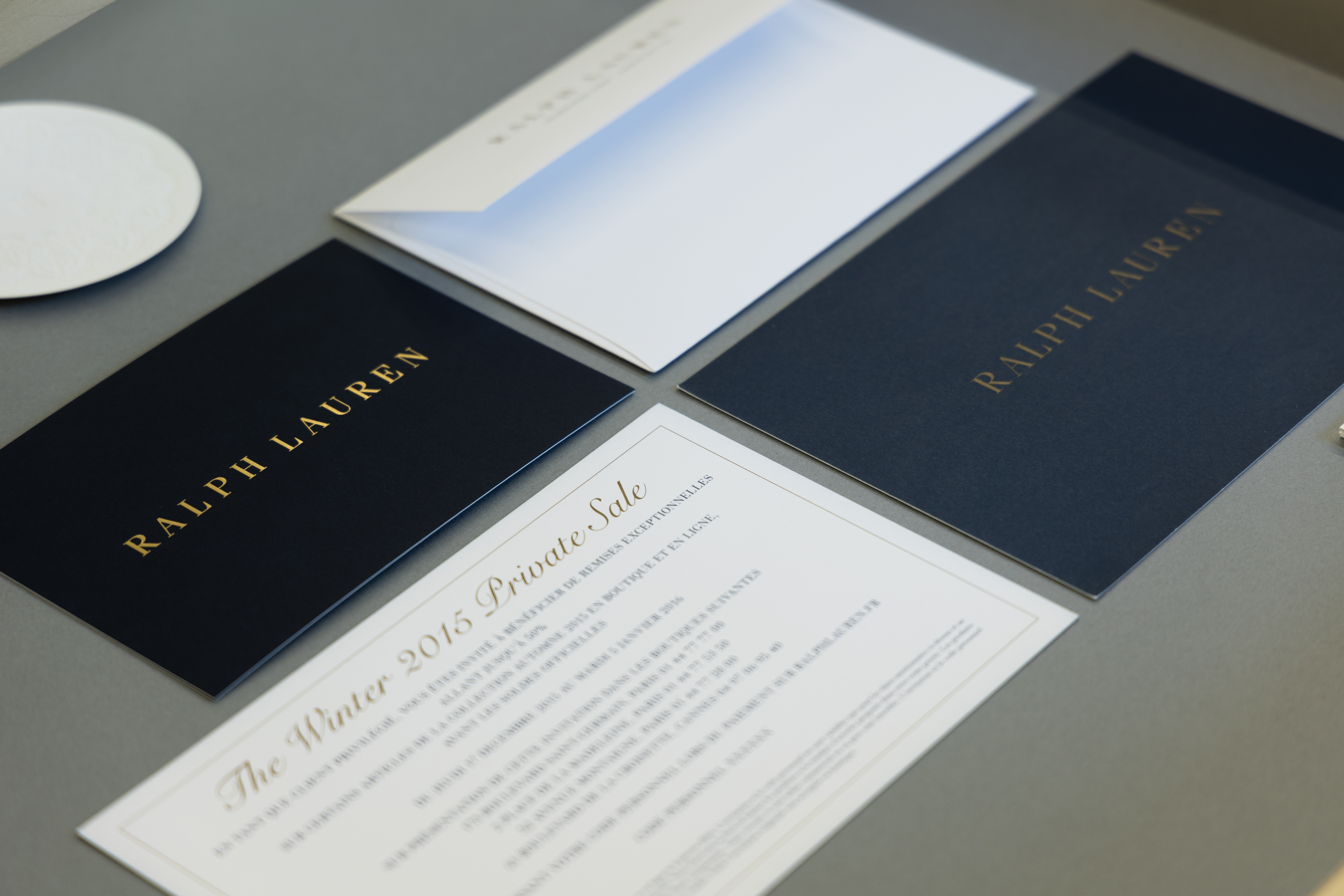 Invitations Ralph Lauren réalisées avec le papier Conqueror