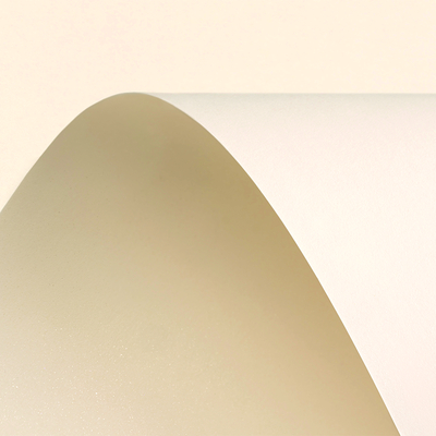 Papier Curious Metallics Cryogen White 250g/m² 640mm x 900mm