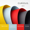 Curious Skin – Papier satin premium ultra lisse, anti-traces de doigts, idéal pour brochures, invitations et packaging luxe.